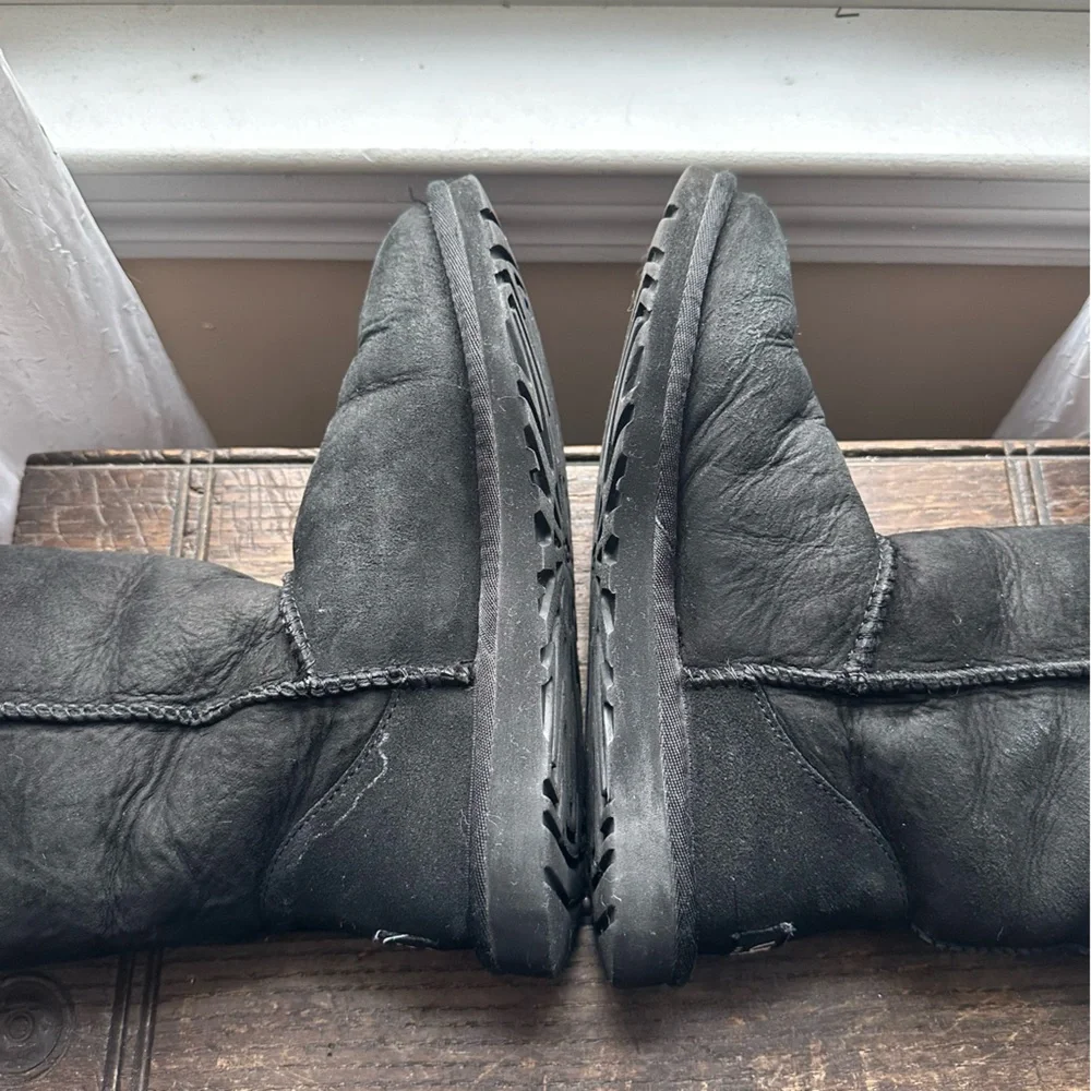 UGG Classic II Tall Boots in Black‎